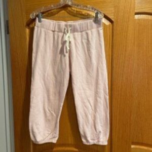 Abercrombie & Fitch Capri Knee Length Sweatpants in Light Pink